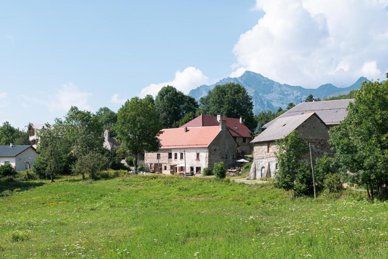 B&B Maisonnel Сен-Бонне-ан-Шамсор Екстер'єр фото